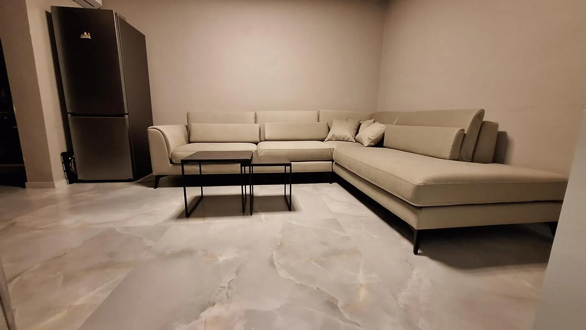 Apartment Sunflower Vlore